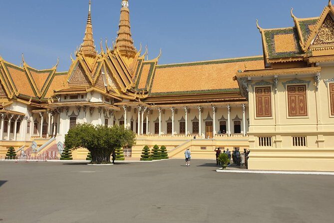 Half-Day Royal Palace, Wat Phnom & Independence Monument Tour - Price and value: what $130 per group really means