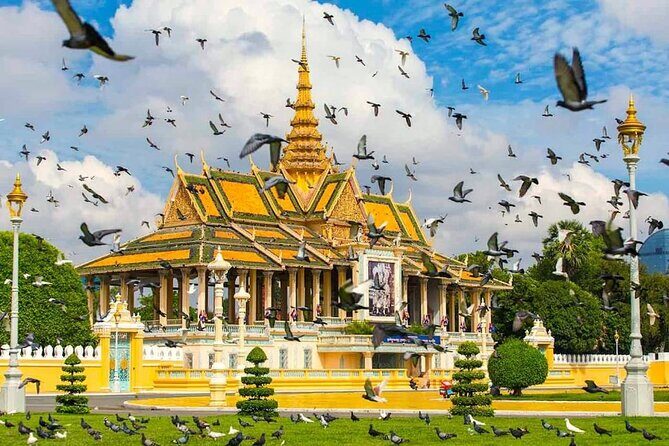 Hidden Phnom Penh City Tour, Royal Palace, Wat Phnom - Why This 4-Hour Phnom Penh Cyclo Tour Works So Well
