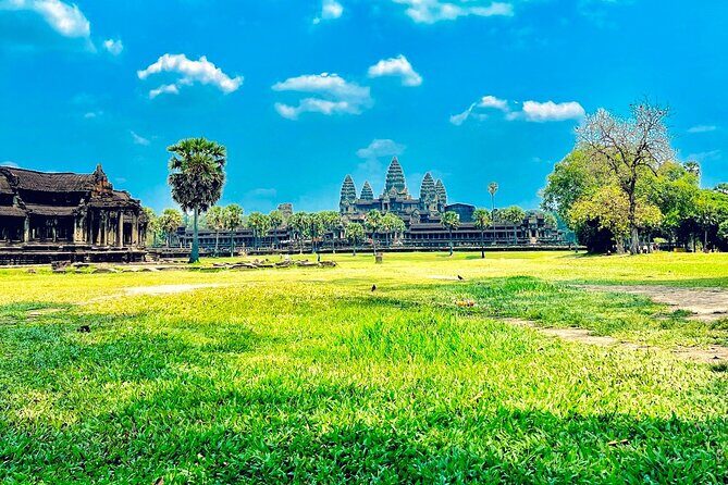 Highlight of Angkor Complex 2 Days Private Tour - Day 2: Banteay Srei and the Longer Circuit Workouts