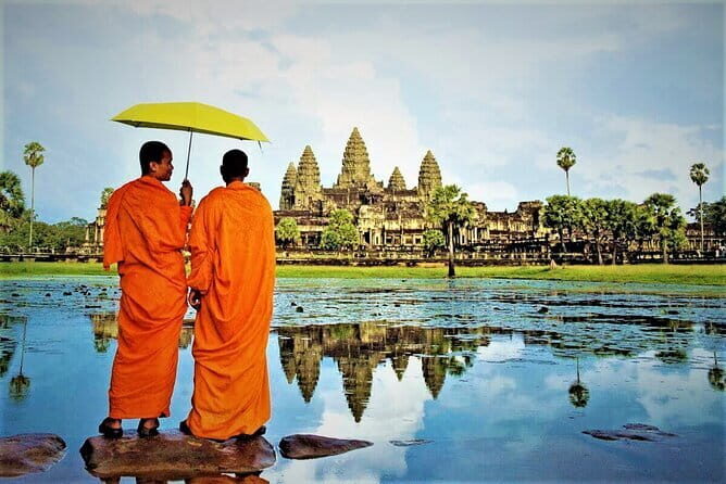 Highlight of Angkor Temples 6 Days Cambodia Tour - Sunrise at Angkor Wat around 04:30 AM: the timing that makes it worth it