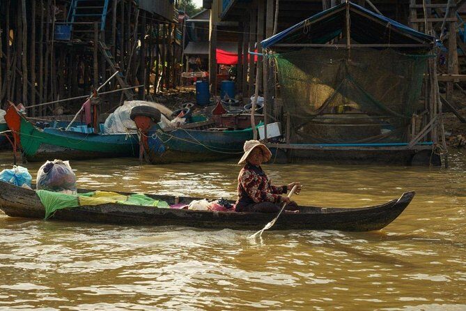 Kampong Phluk Floating Village Tour by Boat - Guides and group size: why Ry, Tola, and Tanger matter