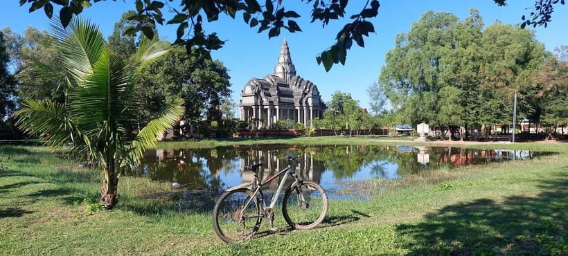 Kampot: Cultural Bike Experience - Local Life & Countryside - Tuek Chhou Photo Stop: The Countryside Between the Headliners