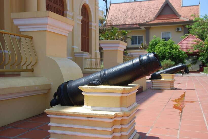 Kampot: Free Sunset Walking Tour - Pirates, French colonial Kampot, and the bits you’d otherwise miss