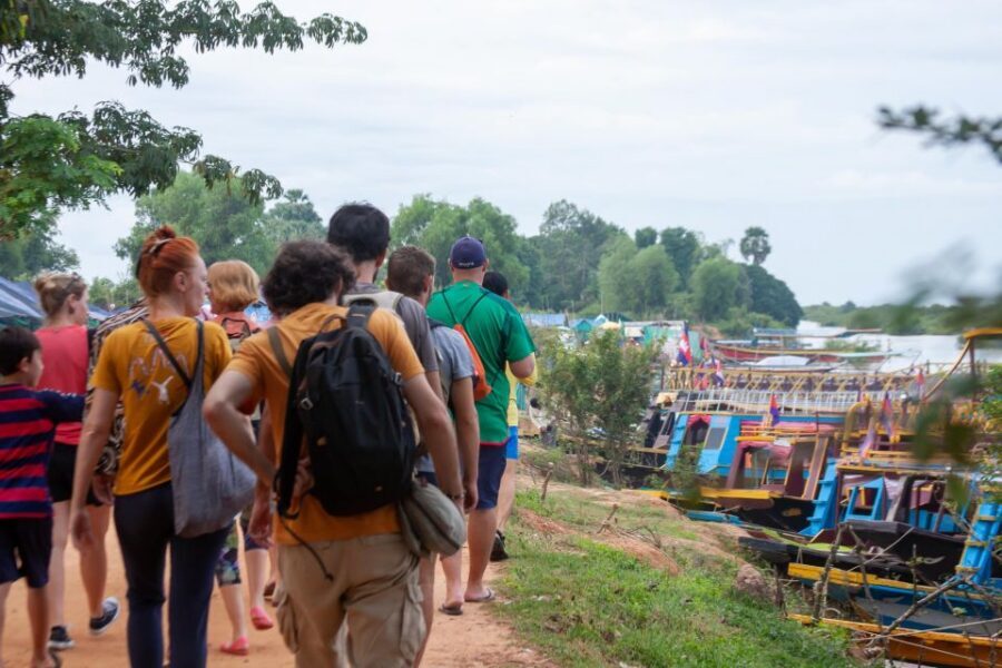 Kayaking & Floating Village in Siem Reap - The morning Tonle Sap photo spot: why timing matters