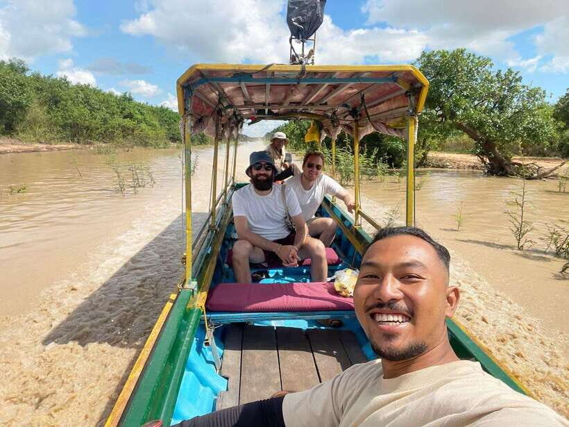 Kayaking & Floating Village in Siem Reap - The snack-and-bathroom stop on the water (yes, it’s a real comfort)