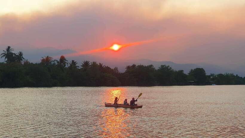 Kayaking tour around green cathedral - Epic Arts Café Pickup or Hotel Pick-Up: Getting There Without Stress