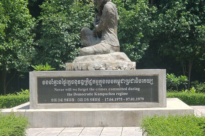 Killing Field and Genocide Museum private haft day Tour - Tuol Sleng (S-21): When a School Became a Prison