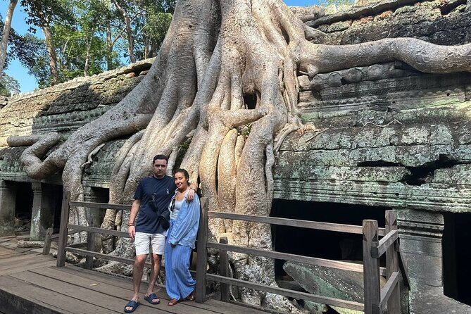 "Killing Fields & Landmine Museum: Private Guided Tour - Banteay Srei: seeing how war safety affects everyday life