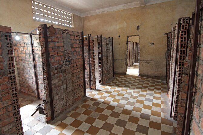 Killing Fields & Toul Sleng Genocide Museum Tickets With Tuk Tuk - Tuol Sleng Genocide Museum: Security Prison 21 in a School