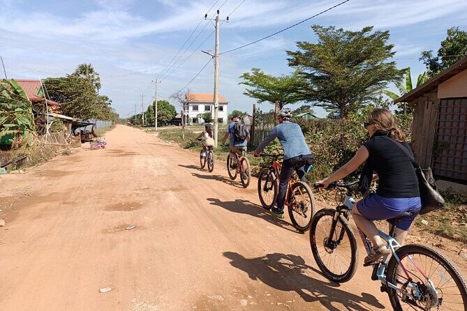 Kirirom National Park Multisport Adventure Inclusive of Meals and Accommodation - Day 1 Cycling Toward Oudong Temple: Riverside Life, Villages, and a Silversmith Workshop