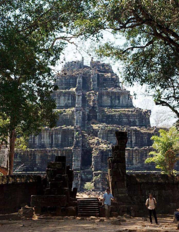 Koh Ker & Beng Mealea Temple Guided Tour - Koh Ker: Seeing the Seven-Tier Pyramid Remains Up Close