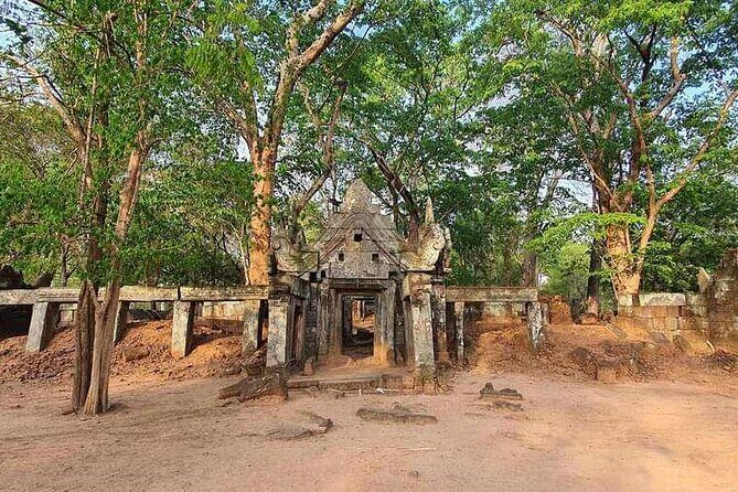 Koh Ker Pyramid Temple & Beng Mealea Jungle Temple - Timing, comfort, and what to pack for this specific temple mix