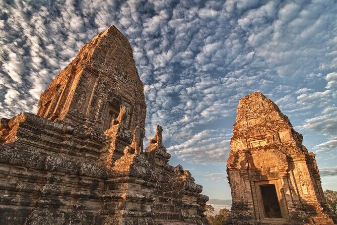 Kulen Mt,Water Fall,Banteay Srei &Sunset Temple - Thousand Lingas: a guided walk that turns carvings into meaning