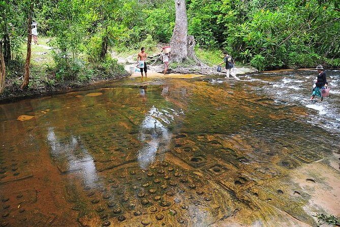 Kulen Waterfall & 1000 Linga River Small-Group Tours - River of a Thousand Lingas: what you’re actually looking at