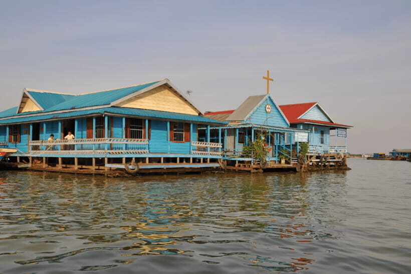 Mad Monkey Siem Reap Floating Village Tour - Boat Cruise to the Village: Seeing Floating Life Up Close
