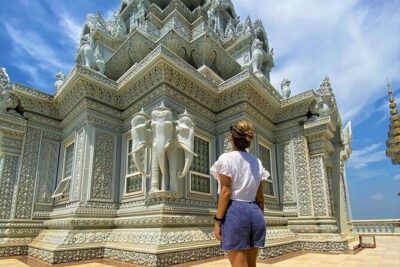 Oudong Mountain & Phnom Baset Private Tours from Phnom Penh - Oudong Temple: royal capital views and the stair climb you’ll feel in your legs