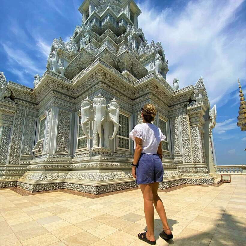 Oudong Mountain & Phnom Baset Private Tours from Phnom Penh - Buddhist meditation centers: quiet beauty and practical calm