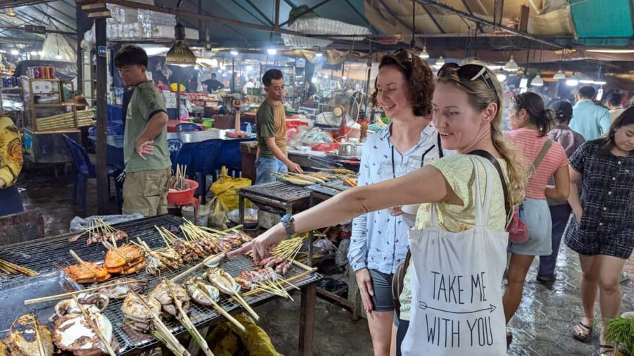 Pepper farm guided tour, Kep/Crab Market, salt & secret lake - Brateak Krola Lake: secret lake views without the rush