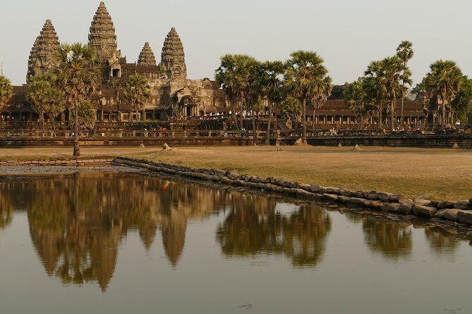 Personalised Angkor Wat Day Tour by an Air-conditioned Car - Angkor Thom South Gate, Bayon, and Baphuon: the story in the middle