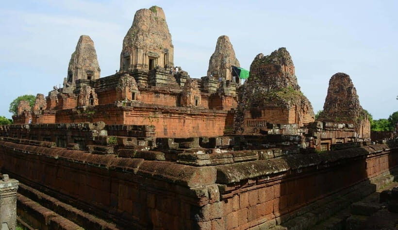 Phnom Bakheng Sunset Tour, Pre Rup, Neak Pean, Preah Khan - Pre Rup temple: Rajendravarman’s temple mountain in brick, laterite, and sandstone