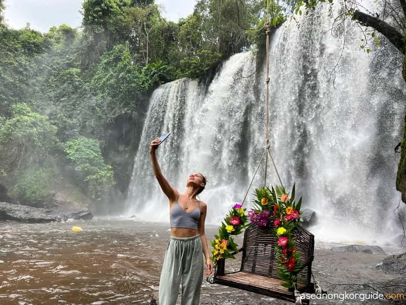 Phnom Kulen Waterfall & Kampong Phluk Tour with Sunset - Driving to Phnom Kulen: Rural Cambodia and the Palm Sugar Stop