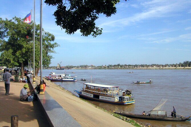 Phnom Penh Full Day Private Tours - Central Market: The City Center You’ll Actually Use
