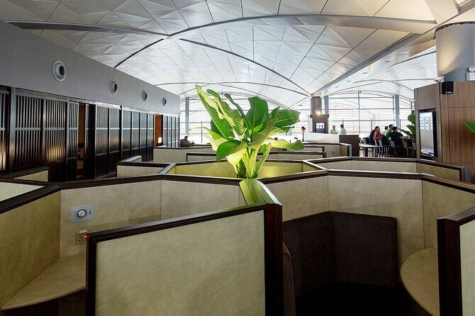 Phnom Penh International Airport Plaza Premium Lounge - Honeycomb Seating: Quiet Privacy Beats a Regular Waiting Area