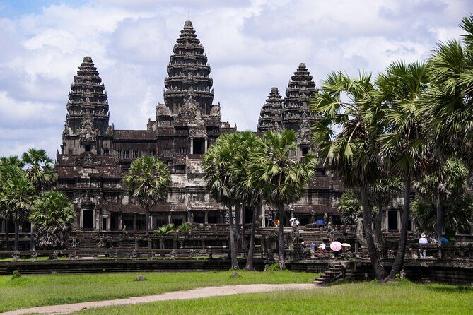 Phnom Penh: To/From Siem Reap Private Transport - Key Things You’ll Notice