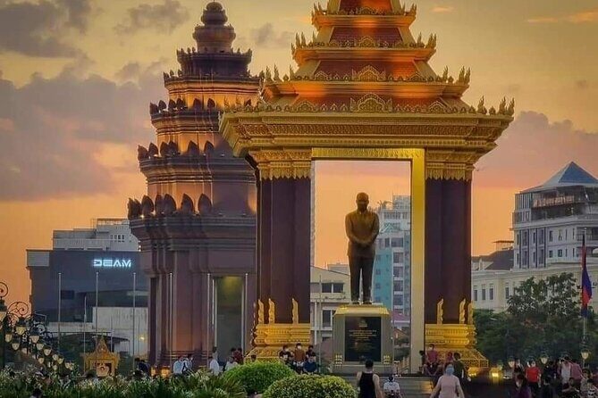 Phnompenh a full day tour excursive with guide and driver - Key Points That Make This Day Work