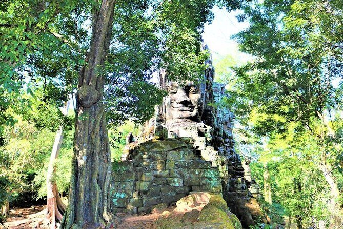 Preah Khan, Neak Pean and Pre-Rup Private Tour - Ta Som (and the forest mood): short stop, big atmosphere