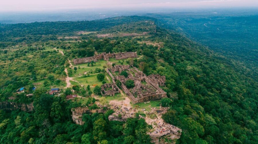 Preah Vihear, Koh Ker and Beng Mealea Private Day Tour - Preah Vihear: the 700-meter cliff and the 4x4 rush