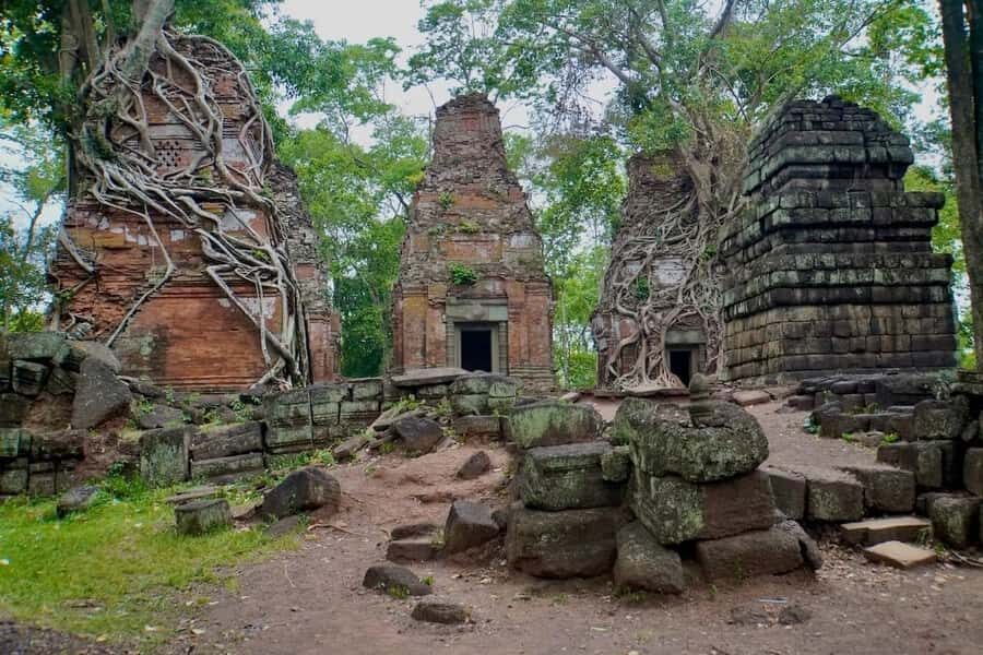 Preah Vihear Temple Koh Ker & BengMealea Tour from Siem Reap - Preah Vihear Temple: Hilltop Views and Carvings