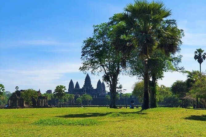 Private 2 Days Angkor Wat Sunrise and Discover all Major Temples - Sunrise, Sunset, and the Real Job: Getting the Timing Right