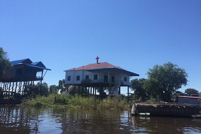 Private Afternoon Tour of Siem Reap Sunset Off the Beaten Track - Getting to Kompong Phluk: the ride out of Siem Reap and onto the water world