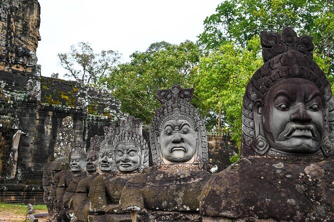 Private Angkor Sunrise Bike Tour Supported By Minivan - Ta Nei Temple: Jungle Off-Road and a Calmer Pace