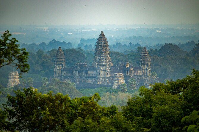 Private Angkor Temples Discovery Hosting by Local Expert - Price and Logistics: Is $99 Good Value After Ticket Fees?