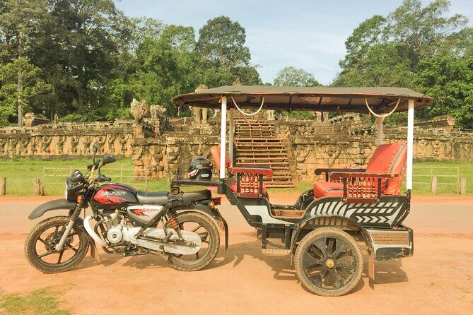 Private Angkor Wat Tour & Angkor Park/Heritage With Local Guide - Angkor Thom and Bayon: the capital city feeling in one guided block