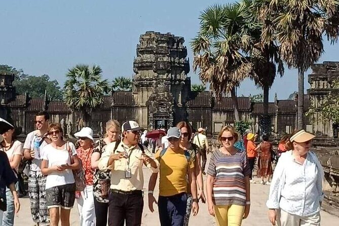 Private Banteay Srei and 4 Temples Guided Tour - What the route timing means for your day