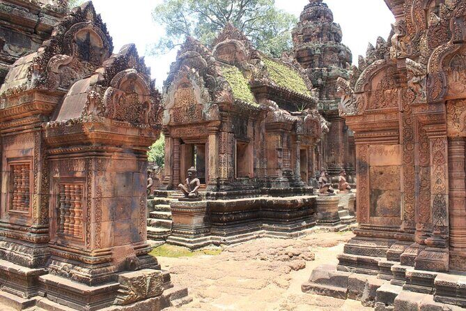 Private Banteay Srei and 4 Temples Guided Tour - Value check: is $75 a smart buy?