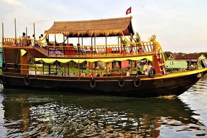 Private Boat from Battambang to Siem Reap via Tonle Sap Lake - On the Water for Hours: Floating Villages and Mangrove Views