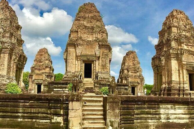 Private Day Angkor Wat Temple and Banteay Srei Temple Tour - Banteay Srei: Small Temple, Razor-Sharp Details