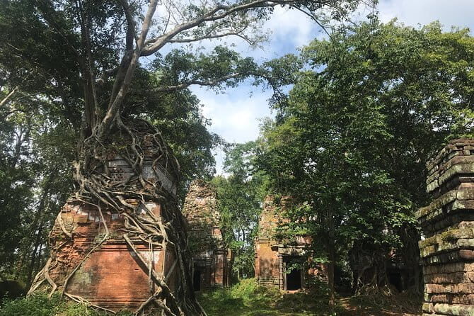 Private Day Tour to Koh Ker Off the Beaten Track - Koh Ker Temple: Cambodia’s pyramid temple and the climb for fresh air