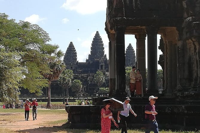 Private Four Days Angkor Complex with Kompong Phluk Village Tour - Price and what you really get for $450 per group (up to 3)