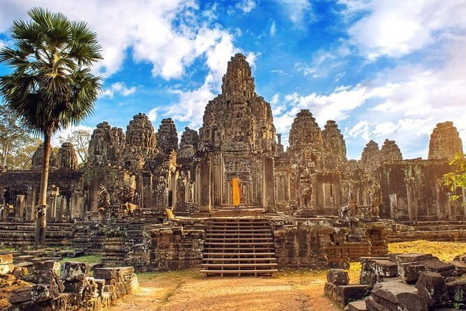 Private Full-Day Angkor Temples and Tonle Sap - Chong Kneas floating village cruise after lunch: daily life by canal