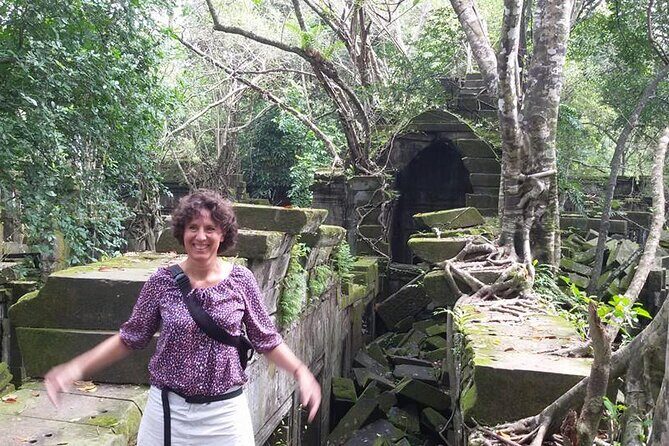 Private Full-Day Tour to Koh Ker and Beng Mealea - Koh Ker’s Prasat Thom: Serpent Causeway to Seven-Level Pyramids