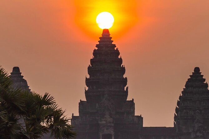 Private Guided Multi-Day Historical Tour in Temples of Cambodia - Day 2 Pickup and the Khmer Countryside Drive to Kulen Mountain
