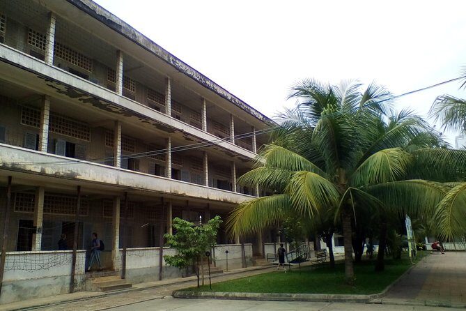 Private Half Day Trip to Genocidal Museum & Killing Field - Price and value: what you pay, what you pay extra