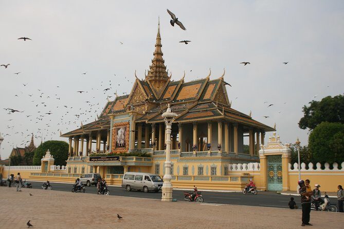 Private One Day Trip in Phnom Penh Capital City - Your guide makes the difference: Ms CHHEANG SREYNEANG and the value of clear English