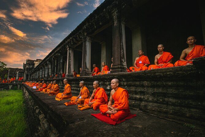 Private Sunrise & Angkor Complex by English Speaking Van Driver - The temple route, step by step: what each stop gives you