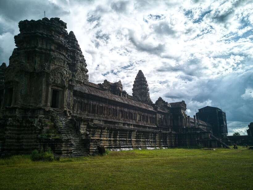 Private Sunrise Angkor Wat Tour - Angkor Thom’s South Gate to Royal Palace: the walk that strings it all together